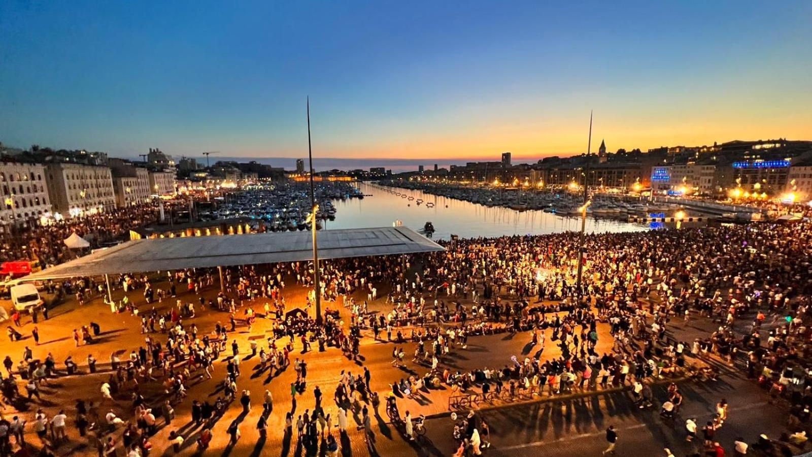 마르세유 Face Au Vieux Port Vue 180 De Notre Dame Au Panier 아파트 객실 사진